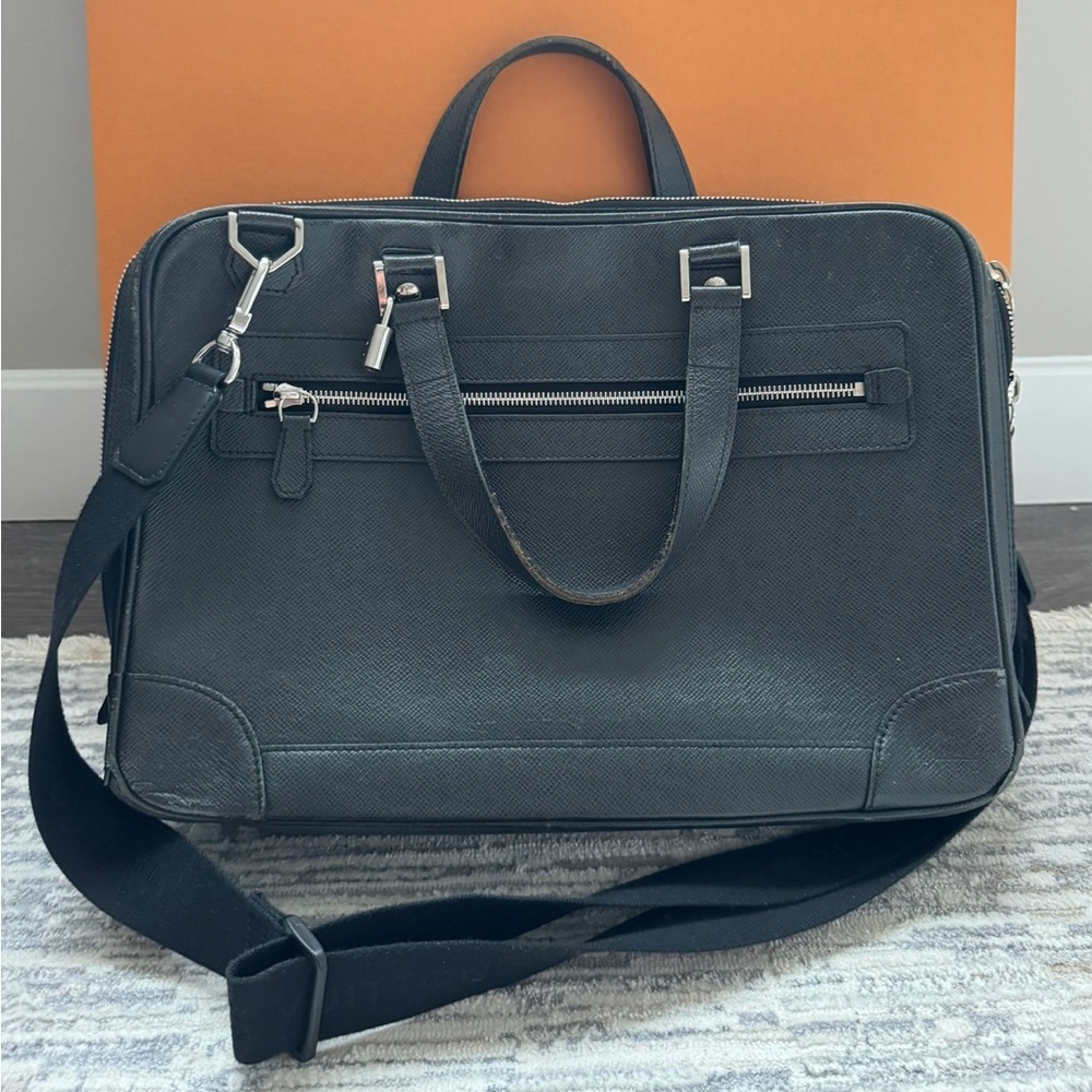 Louis Vuitton Taiga Briefcase